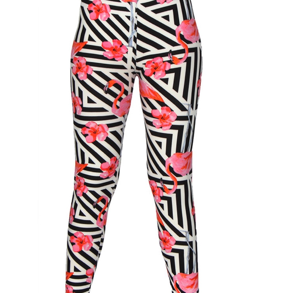 🦩 Pink and Black Flamingo Kids Large Leggings NWT